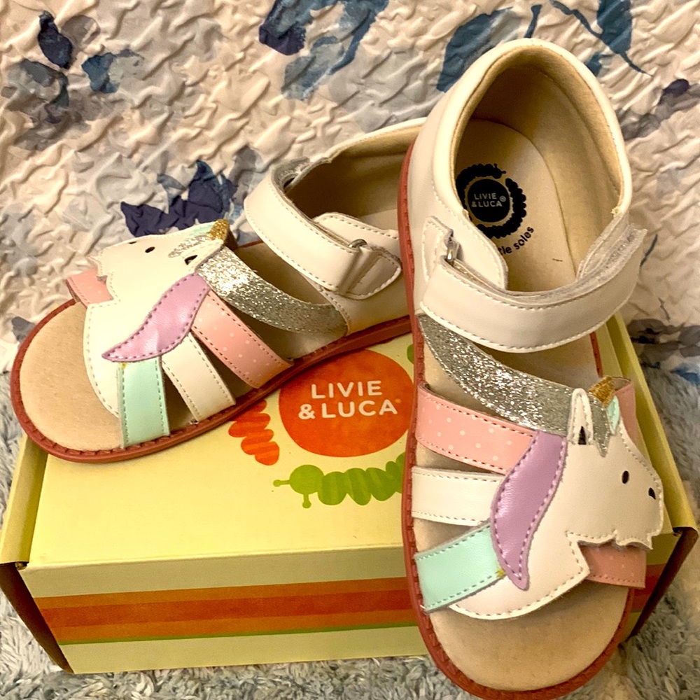 Livie and Luca Pink Polkadots Unicorn size 1